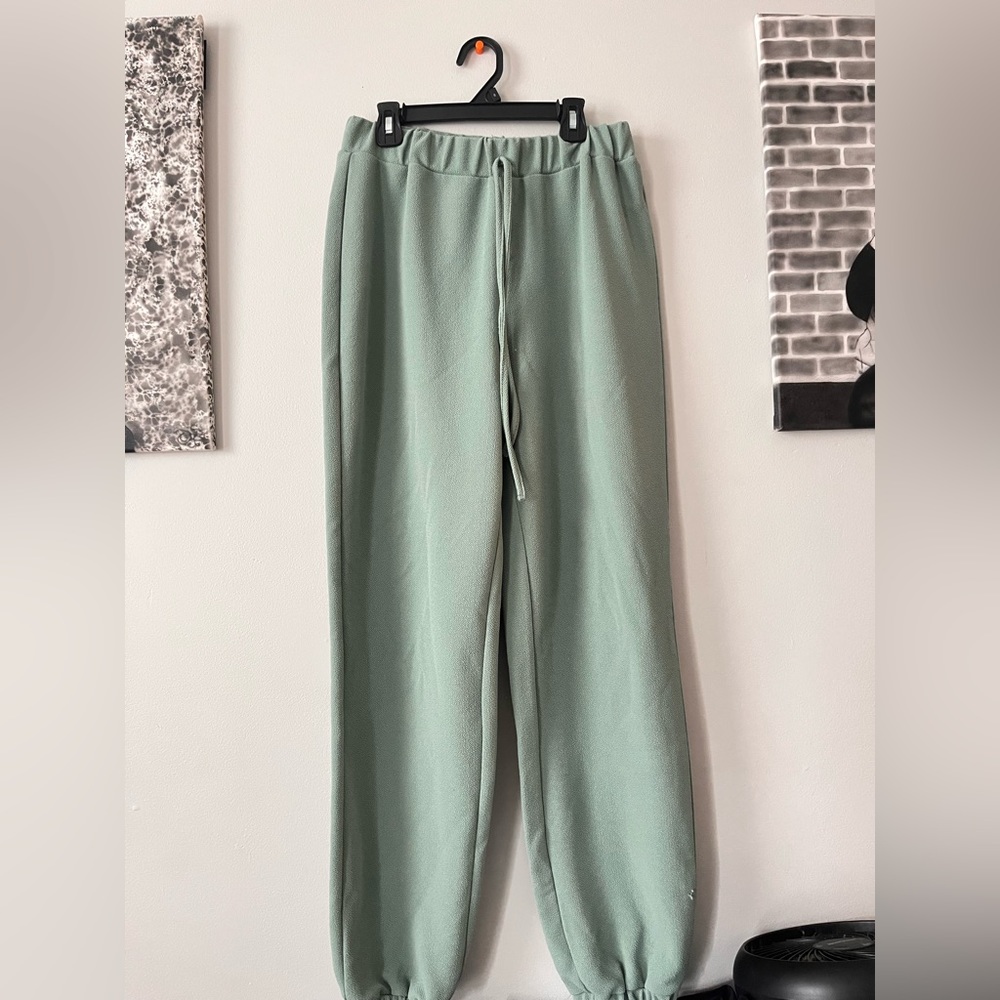 Two piece joggers set. - Picture 3 of 3